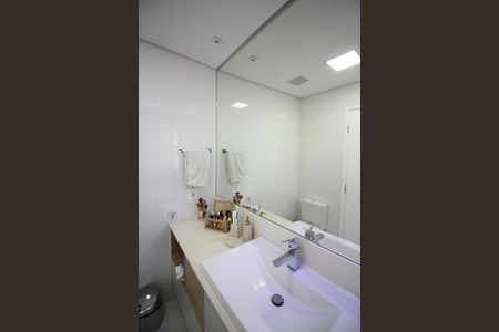 Apartamento à venda com 123m², 3 quartos e 2 vagasQuarto 1 - Suíte Banheiro