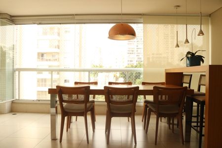 Apartamento à venda com 118m², 3 quartos e 3 vagasVaranda Sala