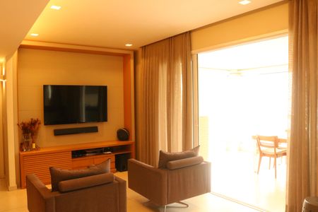 Apartamento à venda com 118m², 3 quartos e 3 vagasSala