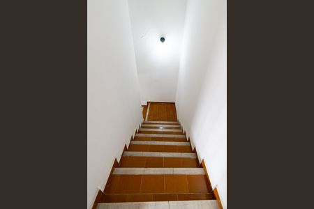 Casa à venda com 390m², 5 quartos e 4 vagasEscada