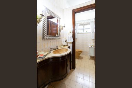 Casa à venda com 390m², 5 quartos e 4 vagasLavabo