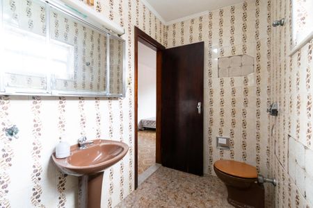 Casa à venda com 390m², 5 quartos e 4 vagasBanheiro das Suítes da Edícula