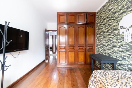 Casa à venda com 390m², 5 quartos e 4 vagasQuarto 1