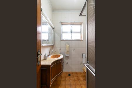 Casa à venda com 390m², 5 quartos e 4 vagasBanheiro Social