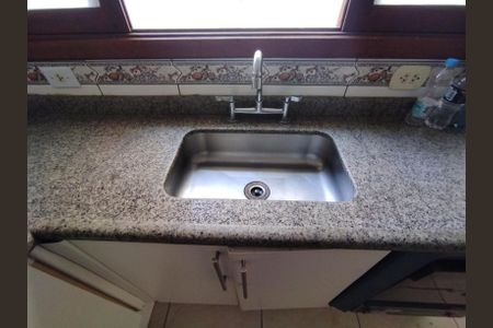 Apartamento à venda com 188m², 3 quartos e 4 vagas Apartamento à venda com 188m², 3 quartos e 4 vagasCozinha