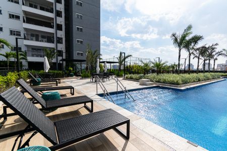Apartamento para alugar com 82m², 2 quartos e 2 vagas Apartamento para alugar com 82m², 2 quartos e 2 vagasÁrea comum - Piscina