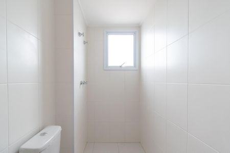 Apartamento para alugar com 82m², 2 quartos e 2 vagas Apartamento para alugar com 82m², 2 quartos e 2 vagasBanheiro da Suíte 1