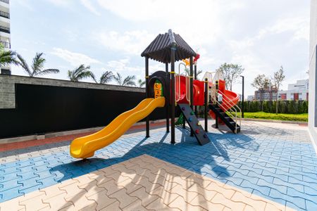 Apartamento para alugar com 82m², 2 quartos e 2 vagas Apartamento para alugar com 82m², 2 quartos e 2 vagasÁrea comum - Playground