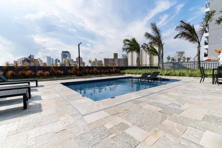 Apartamento para alugar com 82m², 2 quartos e 2 vagas Apartamento para alugar com 82m², 2 quartos e 2 vagasÁrea comum - Piscina