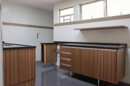 Apartamento à venda com 135m², 2 quartos e 1 vagaCozinha