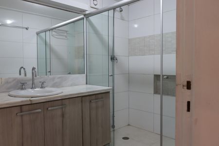 Apartamento à venda com 135m², 2 quartos e 1 vagaCloset