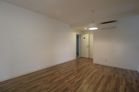 Apartamento à venda com 81m², 2 quartos e 1 vagaSala