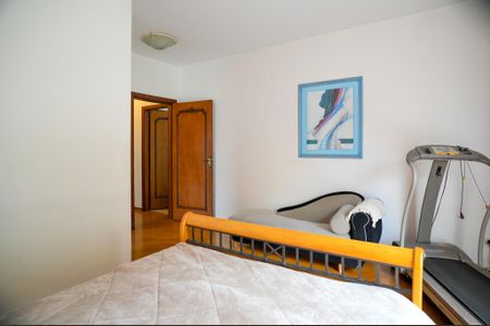 Casa para alugar com 443m², 4 quartos e 5 vagas Casa para alugar com 443m², 4 quartos e 5 vagasQuarto 4- Suíte