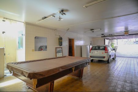 Casa para alugar com 443m², 4 quartos e 5 vagas Casa para alugar com 443m², 4 quartos e 5 vagasGaragem