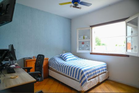 Casa para alugar com 443m², 4 quartos e 5 vagas Casa para alugar com 443m², 4 quartos e 5 vagasQuarto 1 - Suíte