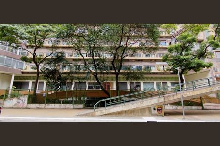 Apartamento à venda com 48m², 1 quarto e sem vagaFachada + Placa