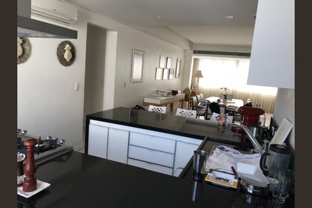 Apartamento à venda com 170m², 3 quartos e 1 vaga