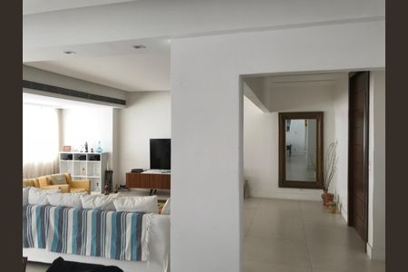 Apartamento à venda com 170m², 3 quartos e 1 vaga