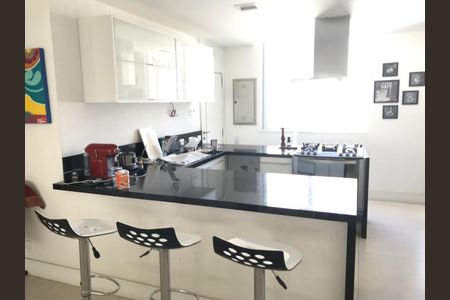 Apartamento à venda com 170m², 3 quartos e 1 vaga