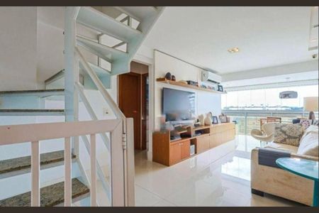 Apartamento à venda com 156m², 3 quartos e 2 vagas