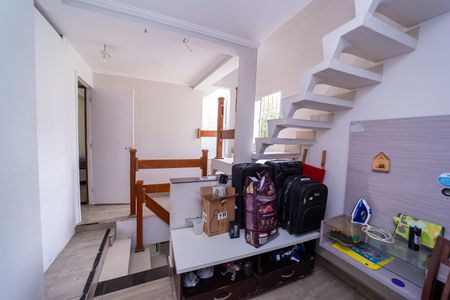 Casa à venda com 180m², 2 quartos e 1 vaga Casa à venda com 180m², 2 quartos e 1 vagaCorredor