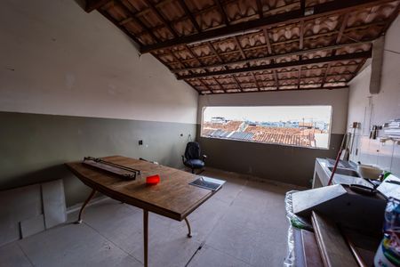 Casa à venda com 180m², 2 quartos e 1 vaga Casa à venda com 180m², 2 quartos e 1 vagaÁrea de Serviço / Terraço