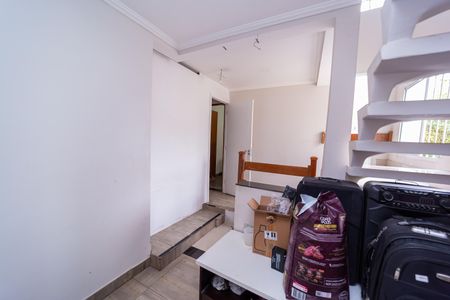 Casa à venda com 180m², 2 quartos e 1 vaga Casa à venda com 180m², 2 quartos e 1 vagaCorredor