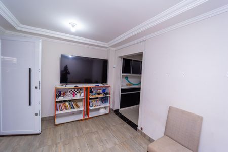 Casa à venda com 180m², 2 quartos e 1 vaga Casa à venda com 180m², 2 quartos e 1 vagaSala