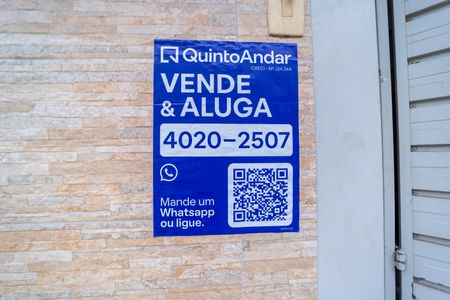 Casa à venda com 180m², 2 quartos e 1 vaga Casa à venda com 180m², 2 quartos e 1 vagaPlaca