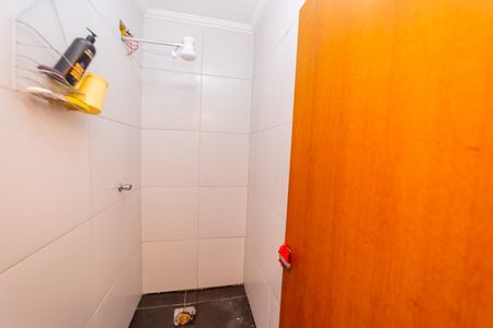 Casa à venda com 180m², 2 quartos e 1 vaga Casa à venda com 180m², 2 quartos e 1 vagaBanheiro de Serviço