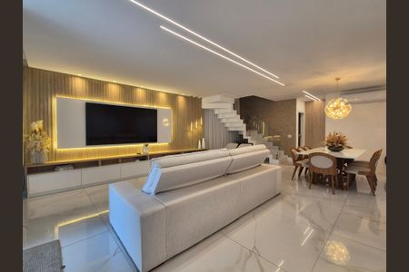 Casa de condomínio à venda com 350m², 3 quartos e 2 vagasSala