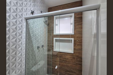 Casa de condomínio à venda com 350m², 3 quartos e 2 vagasBanheiro social