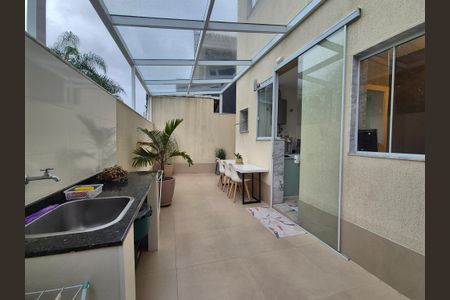 Casa de condomínio à venda com 350m², 3 quartos e 2 vagasÁrea externa