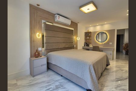 Casa de condomínio à venda com 350m², 3 quartos e 2 vagasSuite 1