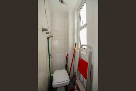 Apartamento à venda com 65m², 2 quartos e 1 vagaBanheiro de Serviço