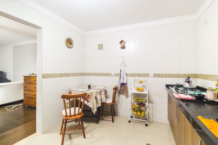 Casa para alugar com 360m², 3 quartos e 2 vagasCozinha