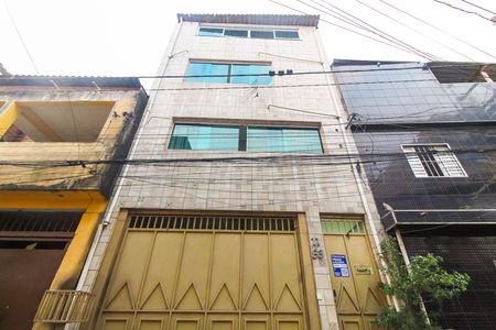 Casa para alugar com 360m², 3 quartos e 2 vagasFachada + Plaquinha