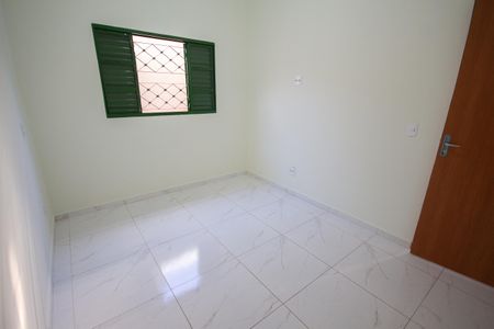 Casa para alugar com 45m², 1 quarto e 1 vagaQuarto