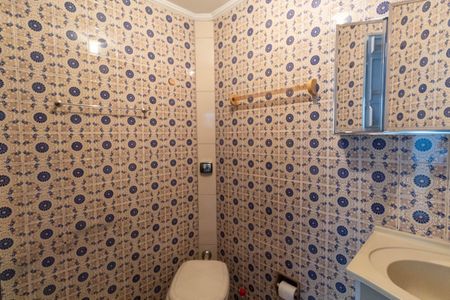 Casa à venda com 92m², 3 quartos e 2 vagasBanheiro