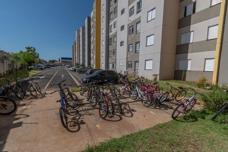Apartamento para alugar com 50m², 2 quartos e 1 vaga Apartamento para alugar com 50m², 2 quartos e 1 vagaÁrea comum - Bicicletário