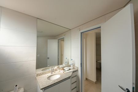 Apartamento à venda com 45m², 2 quartos e sem vagaBanheiro
