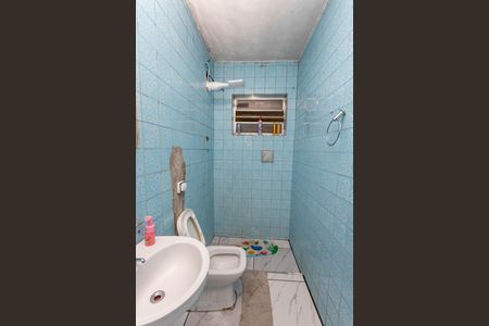 Casa à venda com 350m², 8 quartos e 2 vagasCasa 1 - banheiro