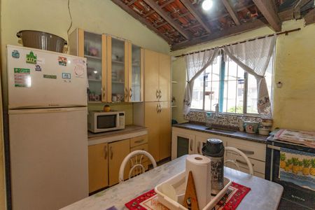 Casa à venda com 350m², 8 quartos e 2 vagasCasa 4 - cozinha