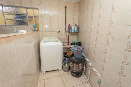 Casa à venda com 350m², 8 quartos e 2 vagasCasa 2 - área de serviço