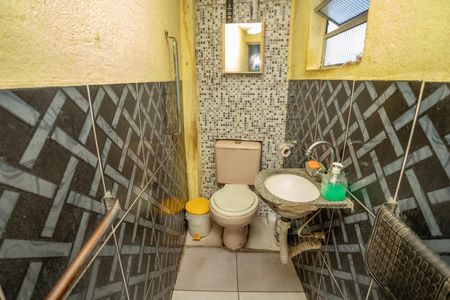 Casa à venda com 350m², 8 quartos e 2 vagasCasa 4 - banheiro