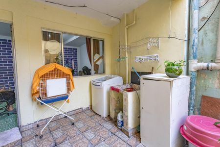 Casa à venda com 350m², 8 quartos e 2 vagasCasa 1 - área de serviço