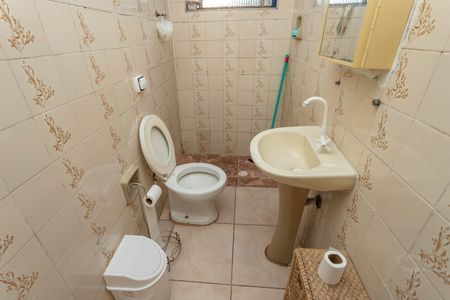 Casa à venda com 350m², 8 quartos e 2 vagasCasa 2 - banheiro