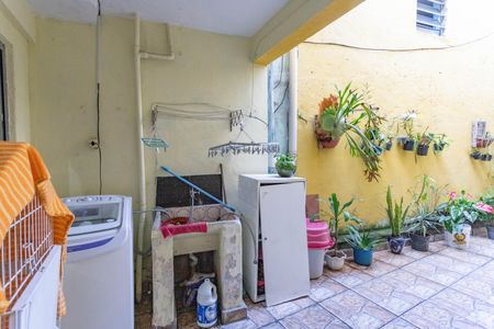 Casa à venda com 350m², 8 quartos e 2 vagasCasa 1 - área de serviço