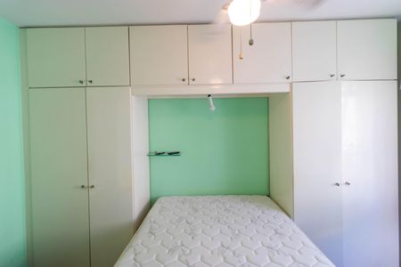 Apartamento à venda com 70m², 2 quartos e 1 vagaQuarto 02