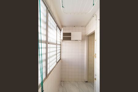 Apartamento à venda com 70m², 2 quartos e 1 vagaÁrea de Serviço